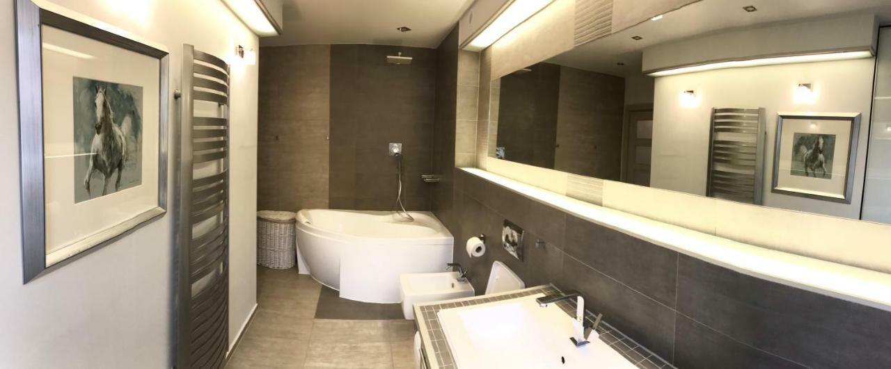Przystanek Sanok Apartament W Scislym Centrum Exterior foto